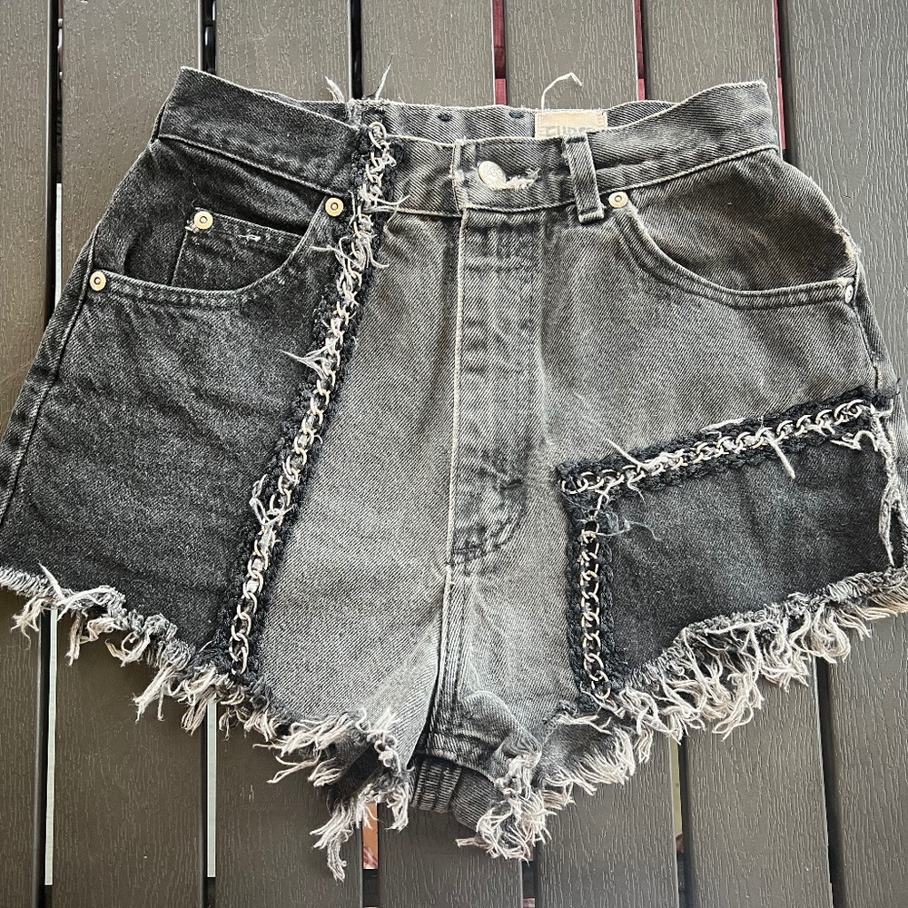 Furst of a Kind Black high rise shorts | Sz 26